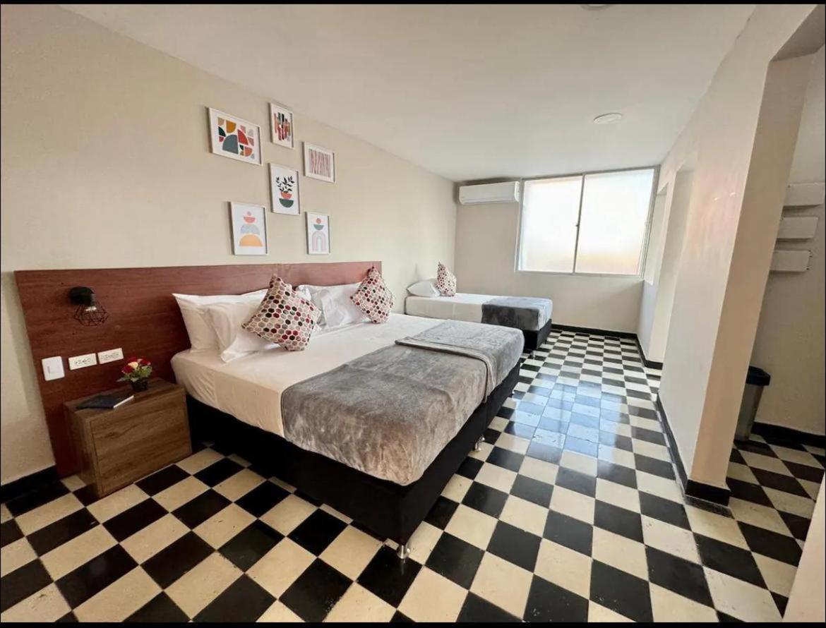 Cartagena Hostel Dorado Plaza Getsemani מראה חיצוני תמונה